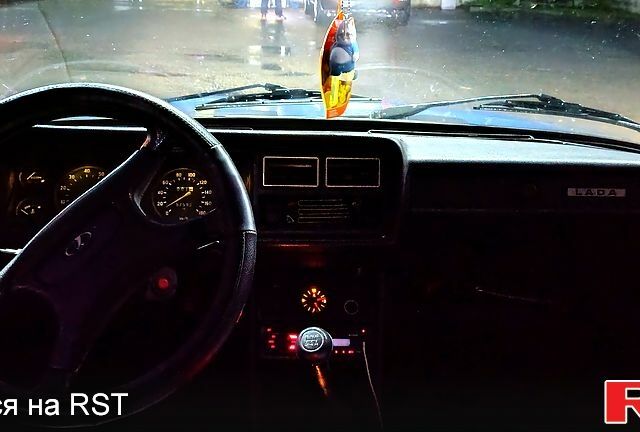Синий ВАЗ 2107, объемом двигателя 1.5 л и пробегом 158 тыс. км за 1300 $, фото 5 на Automoto.ua