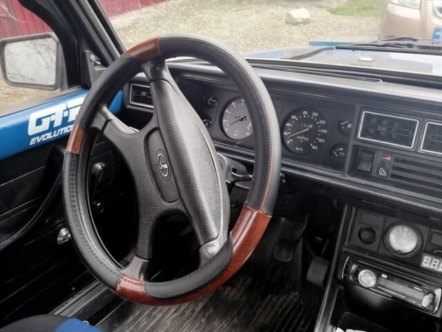 Синий ВАЗ 2107, объемом двигателя 1.5 л и пробегом 138 тыс. км за 1590 $, фото 5 на Automoto.ua