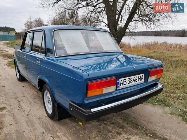 Синий ВАЗ 2107, объемом двигателя 1.5 л и пробегом 80 тыс. км за 3500 $, фото 3 на Automoto.ua