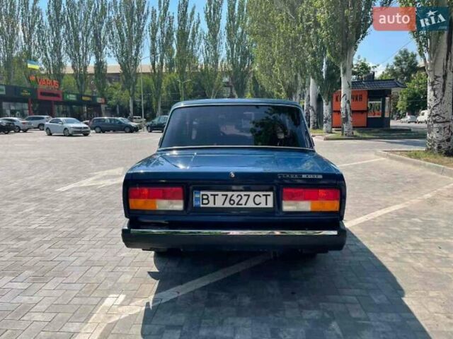 Синий ВАЗ 2107, объемом двигателя 1.5 л и пробегом 10 тыс. км за 2100 $, фото 3 на Automoto.ua