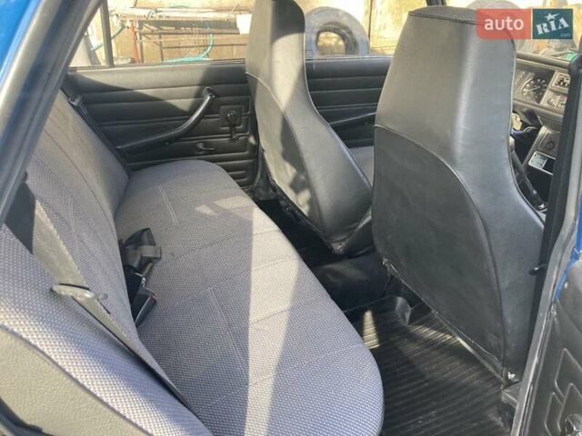 Синій ВАЗ 2107, об'ємом двигуна 1.57 л та пробігом 52 тис. км за 1950 $, фото 5 на Automoto.ua