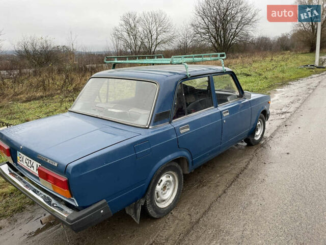 Синий ВАЗ 2107, объемом двигателя 1.5 л и пробегом 84 тыс. км за 1900 $, фото 4 на Automoto.ua