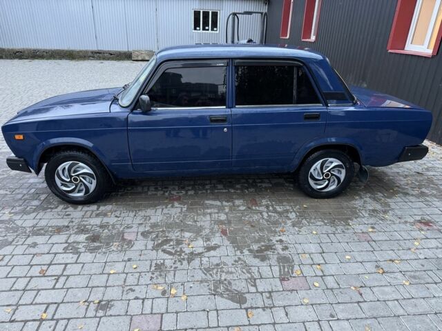 Синий ВАЗ 2107, объемом двигателя 1.5 л и пробегом 71 тыс. км за 1500 $, фото 2 на Automoto.ua