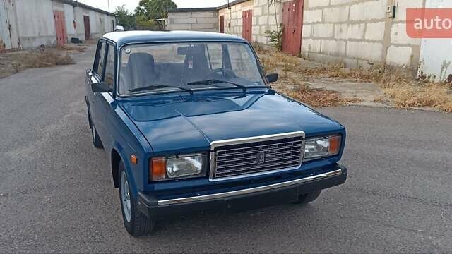 Синій ВАЗ 2107, об'ємом двигуна 1.6 л та пробігом 35 тис. км за 3650 $, фото 5 на Automoto.ua