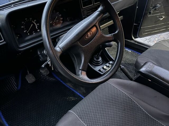 Синий ВАЗ 2107, объемом двигателя 1.5 л и пробегом 71 тыс. км за 1500 $, фото 5 на Automoto.ua