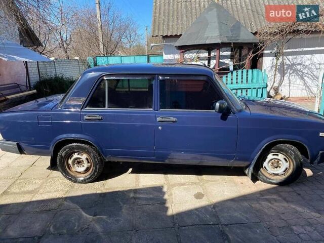Синій ВАЗ 2107, об'ємом двигуна 1.5 л та пробігом 218 тис. км за 1400 $, фото 3 на Automoto.ua