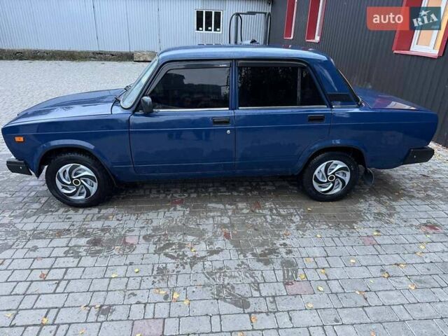 Синий ВАЗ 2107, объемом двигателя 1.5 л и пробегом 71 тыс. км за 1500 $, фото 3 на Automoto.ua