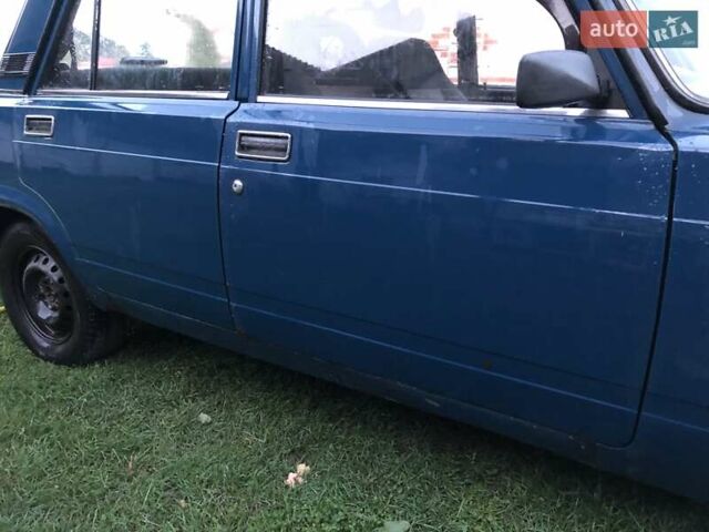 Синий ВАЗ 2107, объемом двигателя 1.5 л и пробегом 54 тыс. км за 1250 $, фото 3 на Automoto.ua