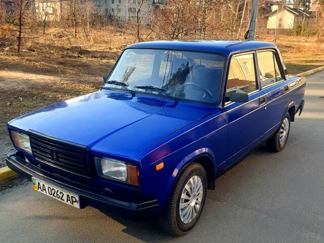 Синий ВАЗ 2107, объемом двигателя 1.6 л и пробегом 144 тыс. км за 1350 $, фото 2 на Automoto.ua