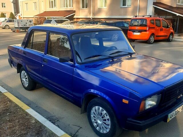Синий ВАЗ 2107, объемом двигателя 1.6 л и пробегом 144 тыс. км за 1350 $, фото 6 на Automoto.ua