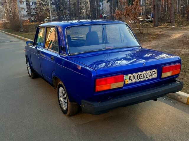Синий ВАЗ 2107, объемом двигателя 1.6 л и пробегом 144 тыс. км за 1350 $, фото 5 на Automoto.ua