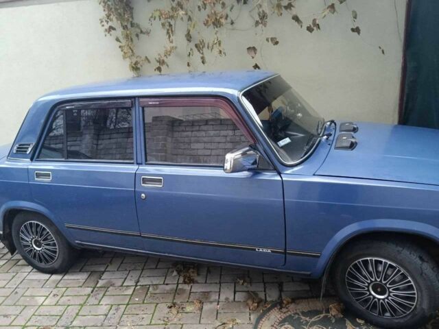 Синий ВАЗ 2107, объемом двигателя 1.5 л и пробегом 59 тыс. км за 2300 $, фото 5 на Automoto.ua