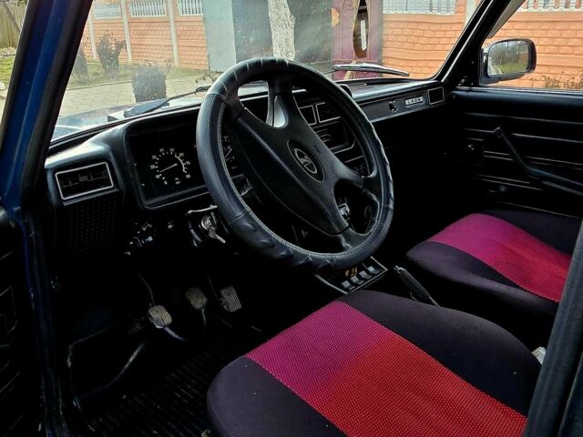 Синій ВАЗ 2107, об'ємом двигуна 0 л та пробігом 60 тис. км за 2000 $, фото 3 на Automoto.ua