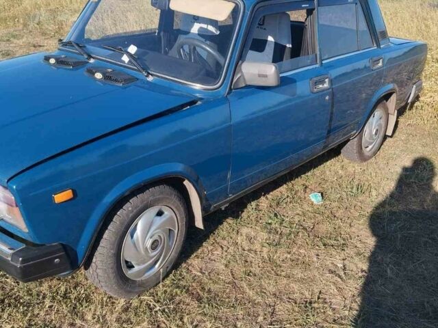 Синий ВАЗ 2107, объемом двигателя 0 л и пробегом 200 тыс. км за 1000 $, фото 1 на Automoto.ua
