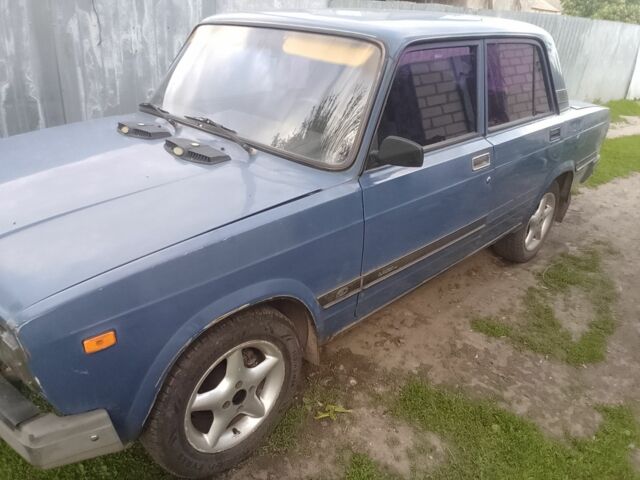 Синий ВАЗ 2107, объемом двигателя 1 л и пробегом 3 тыс. км за 841 $, фото 2 на Automoto.ua