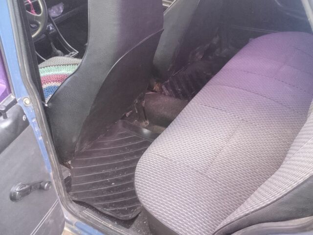 Синий ВАЗ 2107, объемом двигателя 1 л и пробегом 3 тыс. км за 841 $, фото 4 на Automoto.ua