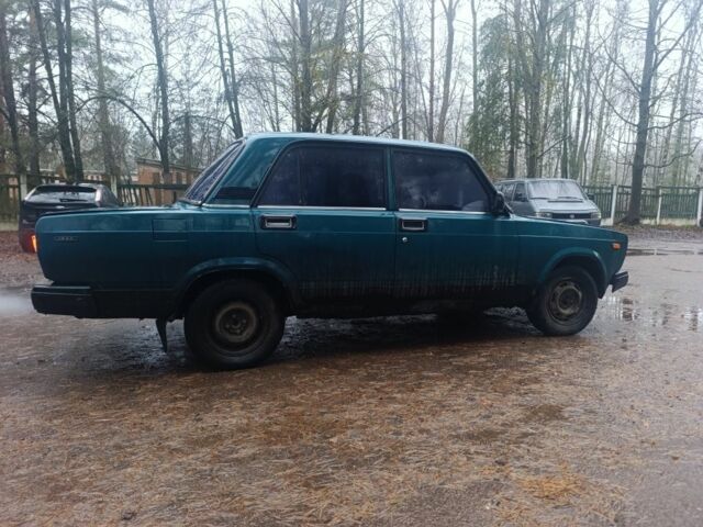 Зеленый ВАЗ 2107, объемом двигателя 1.6 л и пробегом 2 тыс. км за 438 $, фото 2 на Automoto.ua