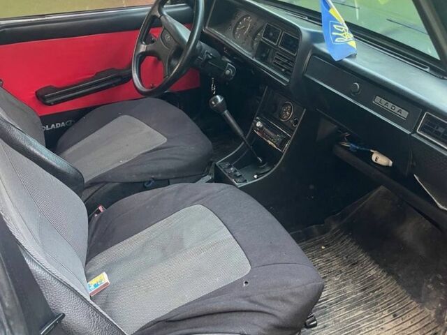 ВАЗ 2107 2002 в Бережанах на Automoto.ua Зеленый ВАЗ 2107, объемом двигателя 0 л и пробегом 855 тыс. км за 700 $, фото 4 на Automoto.ua