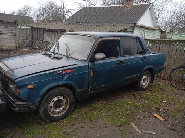 Зелений ВАЗ 2107, об'ємом двигуна 1.5 л та пробігом 1000 тис. км за 474 $, фото 4 на Automoto.ua