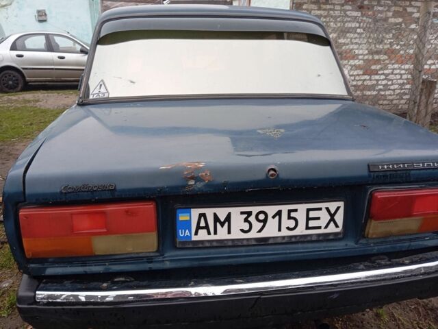 Зелений ВАЗ 2107, об'ємом двигуна 1.5 л та пробігом 1000 тис. км за 474 $, фото 3 на Automoto.ua