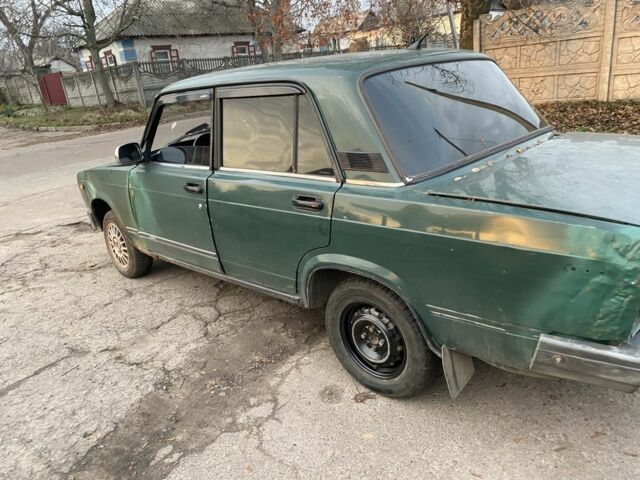 Зеленый ВАЗ 2107, объемом двигателя 1.5 л и пробегом 200 тыс. км за 355 $, фото 5 на Automoto.ua