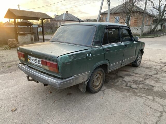 Зеленый ВАЗ 2107, объемом двигателя 1.5 л и пробегом 200 тыс. км за 355 $, фото 3 на Automoto.ua