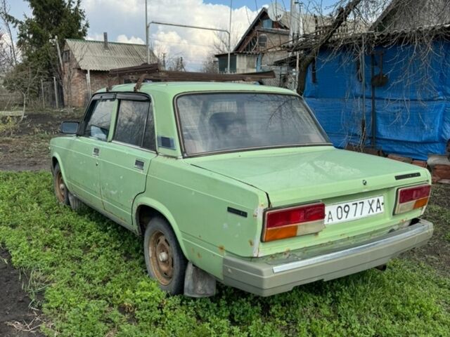 Зеленый ВАЗ 2107, объемом двигателя 1.5 л и пробегом 100 тыс. км за 500 $, фото 2 на Automoto.ua