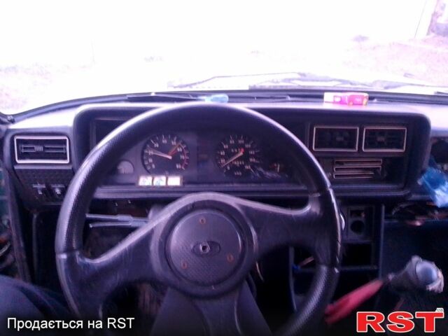 Зеленый ВАЗ 2107, объемом двигателя 15 л и пробегом 0 тыс. км за 450 $, фото 4 на Automoto.ua