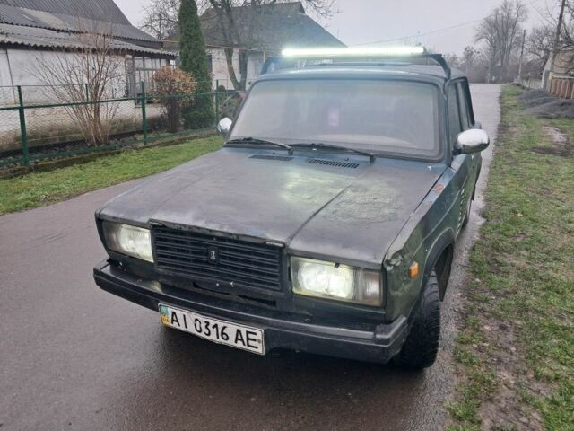 Зеленый ВАЗ 2107, объемом двигателя 1.5 л и пробегом 500 тыс. км за 355 $, фото 6 на Automoto.ua