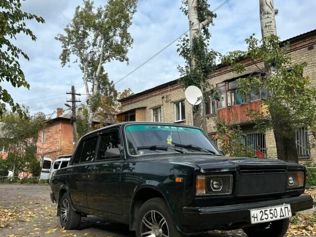 ВАЗ 2107 1984 в Днепре (Днепропетровске) на Automoto.ua Зеленый ВАЗ 2107, объемом двигателя 0 л и пробегом 130 тыс. км за 2000 $, фото 4 на Automoto.ua