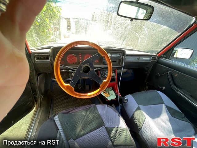 Зеленый ВАЗ 2107, объемом двигателя 1.5 л и пробегом 70 тыс. км за 400 $, фото 2 на Automoto.ua