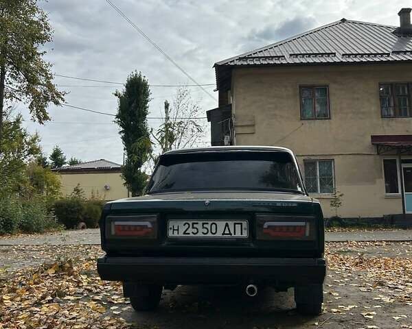 Зелений ВАЗ 2107, об'ємом двигуна 1.3 л та пробігом 130 тис. км за 2000 $, фото 3 на Automoto.ua