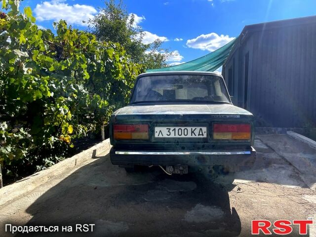 Зеленый ВАЗ 2107, объемом двигателя 1.5 л и пробегом 70 тыс. км за 400 $, фото 1 на Automoto.ua