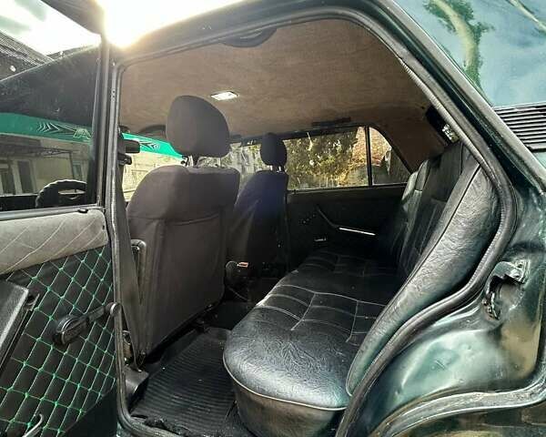 Зелений ВАЗ 2107, об'ємом двигуна 1.3 л та пробігом 130 тис. км за 2000 $, фото 6 на Automoto.ua