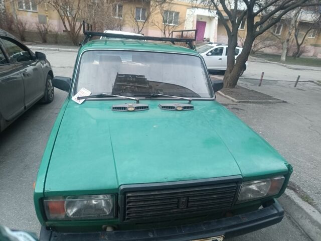Зеленый ВАЗ 2107, объемом двигателя 0 л и пробегом 2 тыс. км за 289 $, фото 3 на Automoto.ua