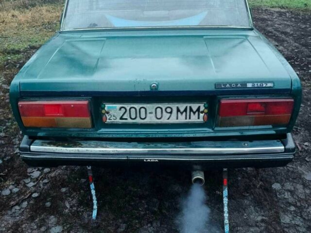 Зеленый ВАЗ 2107, объемом двигателя 1.5 л и пробегом 200 тыс. км за 700 $, фото 1 на Automoto.ua