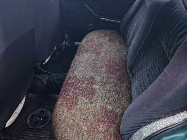 Зеленый ВАЗ 2107, объемом двигателя 1.5 л и пробегом 200 тыс. км за 700 $, фото 6 на Automoto.ua