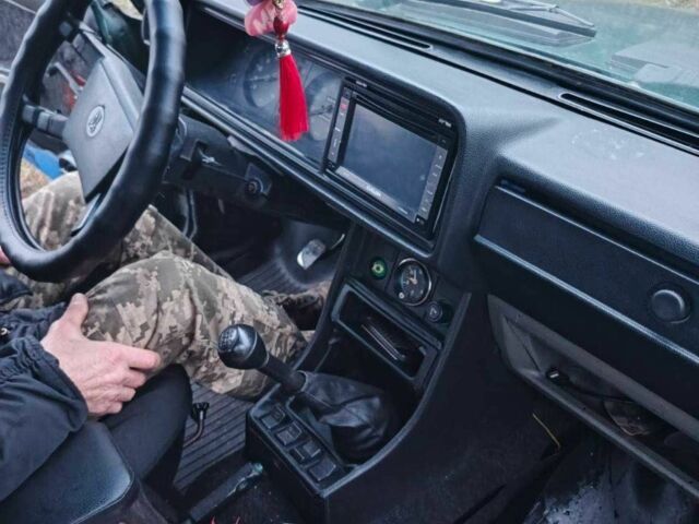 Зеленый ВАЗ 2107, объемом двигателя 1.5 л и пробегом 200 тыс. км за 700 $, фото 5 на Automoto.ua