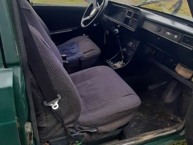 Зеленый ВАЗ 2107, объемом двигателя 1.5 л и пробегом 158 тыс. км за 830 $, фото 5 на Automoto.ua