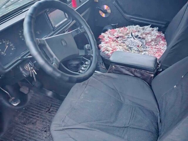 Зеленый ВАЗ 2107, объемом двигателя 1.5 л и пробегом 200 тыс. км за 700 $, фото 4 на Automoto.ua