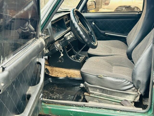 Зелений ВАЗ 2107, об'ємом двигуна 1.5 л та пробігом 210 тис. км за 428 $, фото 4 на Automoto.ua