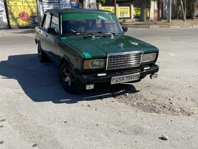 Зелений ВАЗ 2107, об'ємом двигуна 1.6 л та пробігом 43 тис. км за 850 $, фото 2 на Automoto.ua
