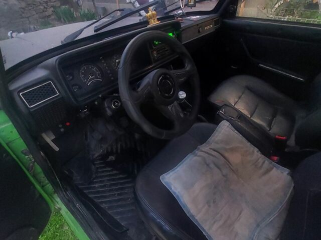 Зеленый ВАЗ 2107, объемом двигателя 1.5 л и пробегом 8 тыс. км за 2100 $, фото 19 на Automoto.ua