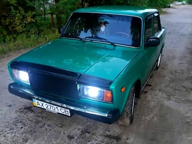 Зеленый ВАЗ 2107, объемом двигателя 1.5 л и пробегом 61 тыс. км за 899 $, фото 3 на Automoto.ua