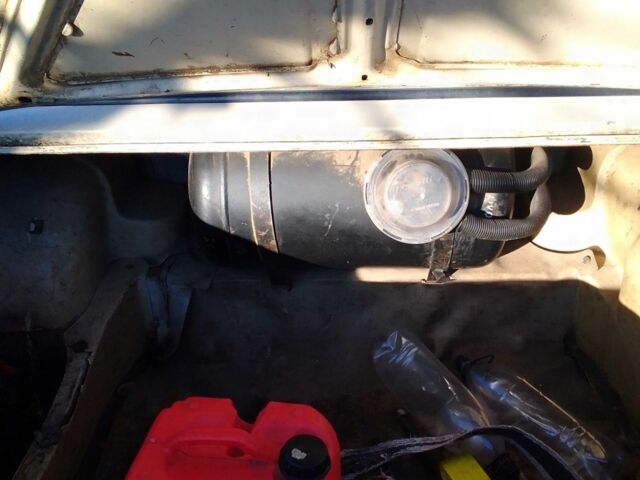 Зеленый ВАЗ 2107, объемом двигателя 1.5 л и пробегом 20 тыс. км за 378 $, фото 2 на Automoto.ua