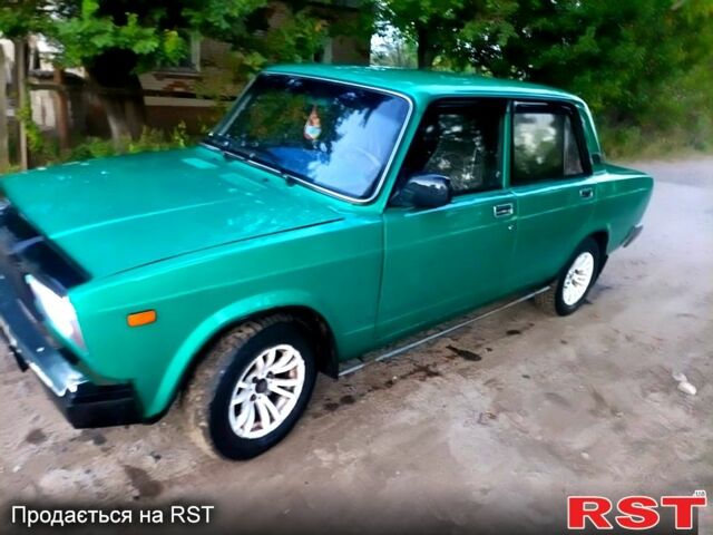 Зеленый ВАЗ 2107, объемом двигателя 1.5 л и пробегом 61 тыс. км за 899 $, фото 4 на Automoto.ua