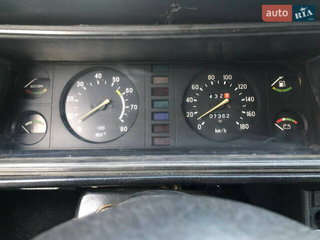 Зеленый ВАЗ 2107, объемом двигателя 1.5 л и пробегом 500 тыс. км за 600 $, фото 2 на Automoto.ua