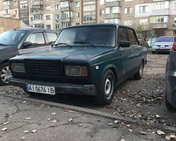 Зеленый ВАЗ 2107, объемом двигателя 1.5 л и пробегом 500 тыс. км за 600 $, фото 4 на Automoto.ua