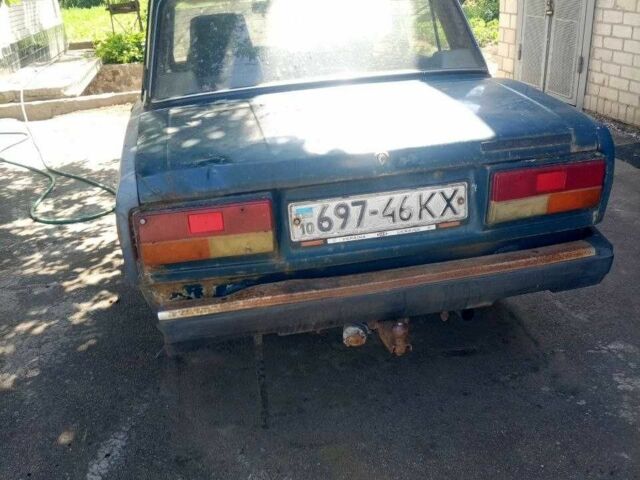 Зеленый ВАЗ 2107, объемом двигателя 0 л и пробегом 200 тыс. км за 350 $, фото 2 на Automoto.ua