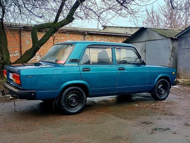 Зеленый ВАЗ 2107, объемом двигателя 1.5 л и пробегом 252 тыс. км за 680 $, фото 1 на Automoto.ua